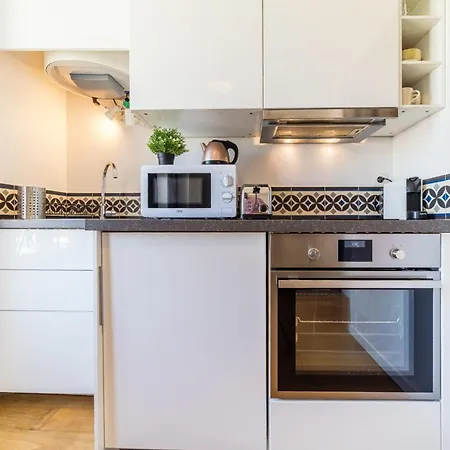 Apartment Le Petit Chaponnay - Charming For 2 Near Saxe Gambetta Lyon